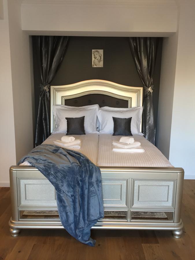 Apartament cu balcon